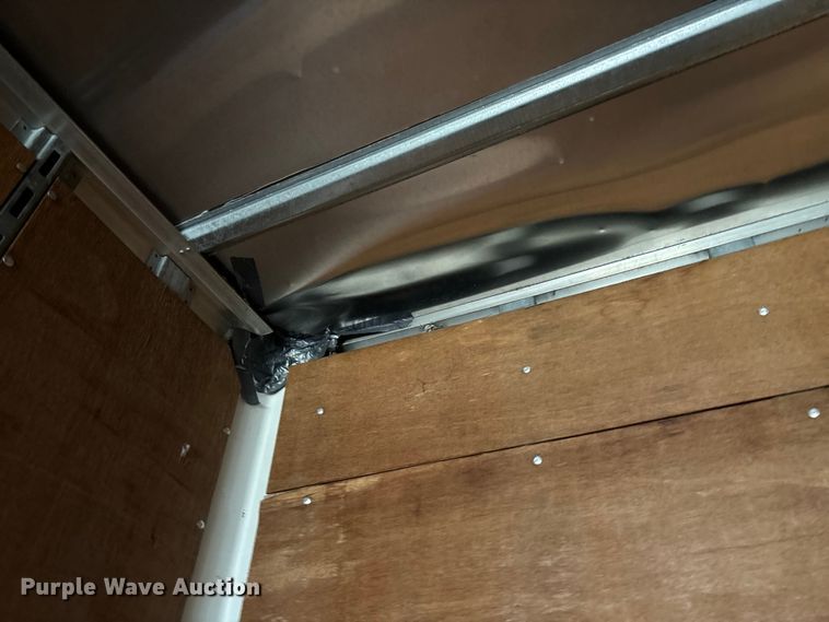 image for item FB3214 2006 Utility VS2DC dry van trailer