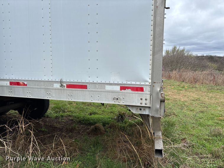 image for item FB3214 2006 Utility VS2DC dry van trailer