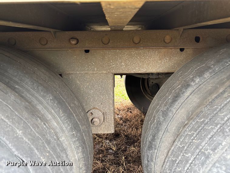 image for item FB3215 2006 Utility VS2DC dry van trailer