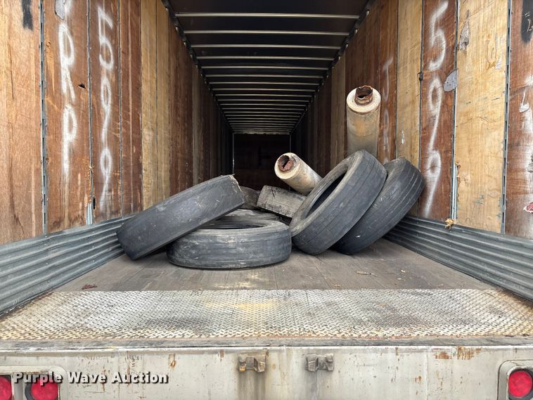 image for item FB3215 2006 Utility VS2DC dry van trailer