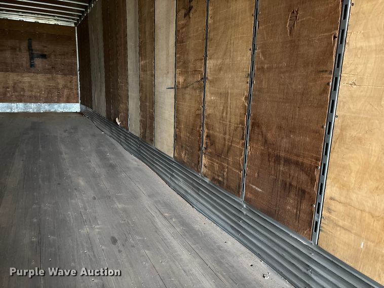 image for item FB3215 2006 Utility VS2DC dry van trailer