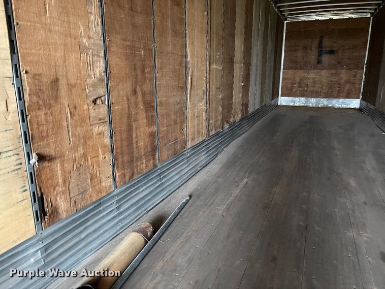 image for item FB3215 2006 Utility VS2DC dry van trailer