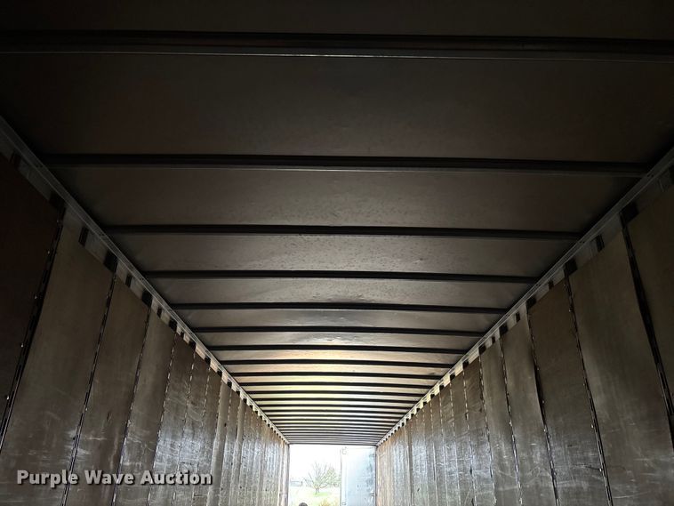 image for item FB3215 2006 Utility VS2DC dry van trailer