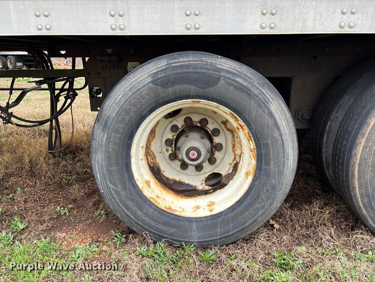 image for item FB3215 2006 Utility VS2DC dry van trailer