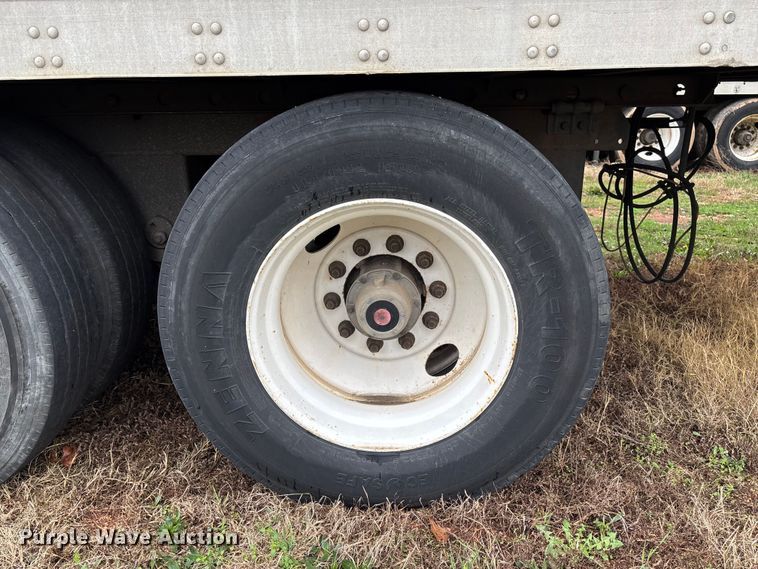 image for item FB3215 2006 Utility VS2DC dry van trailer