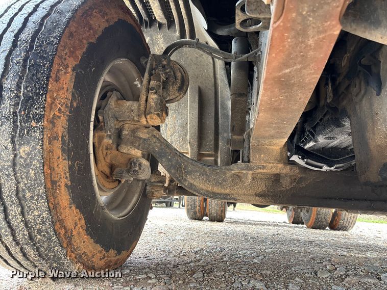 image for item FB3216 2009 Freightliner Columbia 120 semi truck