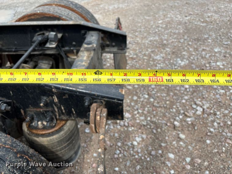 image for item FB3216 2009 Freightliner Columbia 120 semi truck