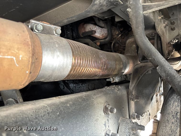 image for item FB3216 2009 Freightliner Columbia 120 semi truck