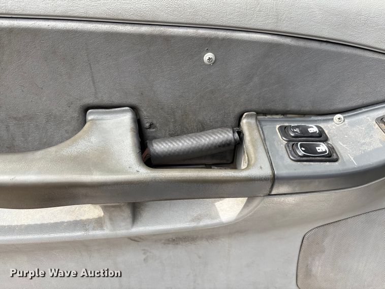 image for item FB3216 2009 Freightliner Columbia 120 semi truck