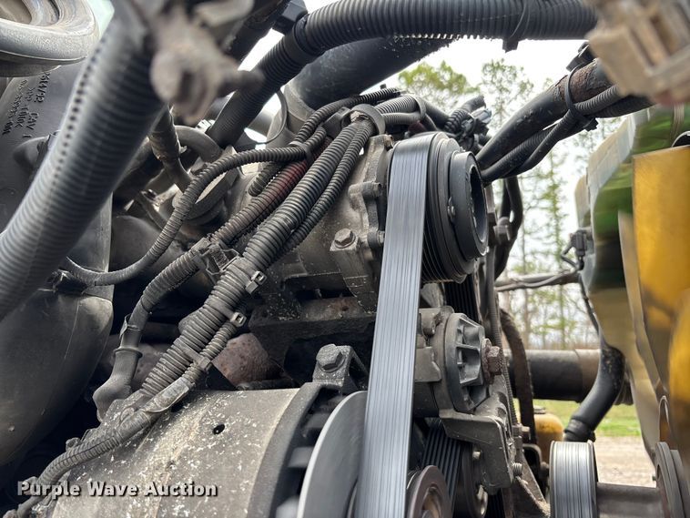 image for item FB3216 2009 Freightliner Columbia 120 semi truck