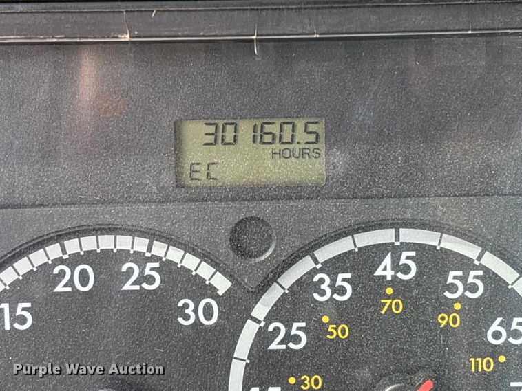 image for item FB3216 2009 Freightliner Columbia 120 semi truck