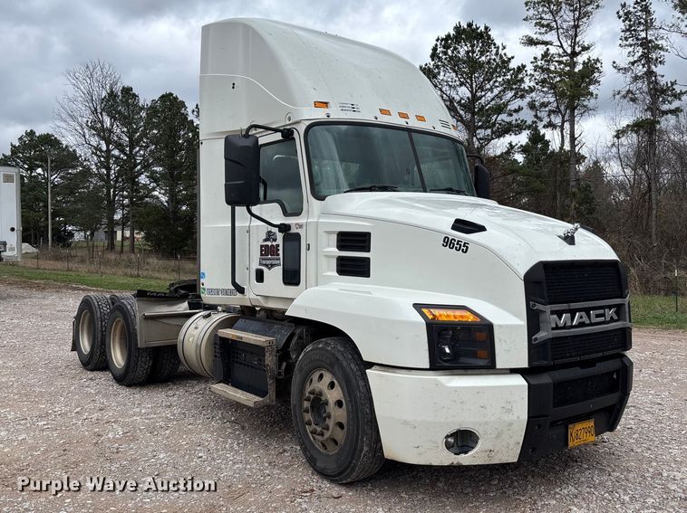 image for item FB3218 2019 Mack AN64T semi truck