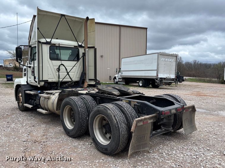 image for item FB3218 2019 Mack AN64T semi truck