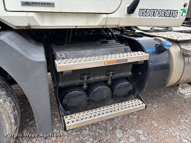 image for item FB3218 2019 Mack AN64T semi truck