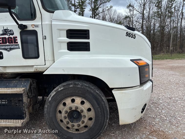 image for item FB3218 2019 Mack AN64T semi truck