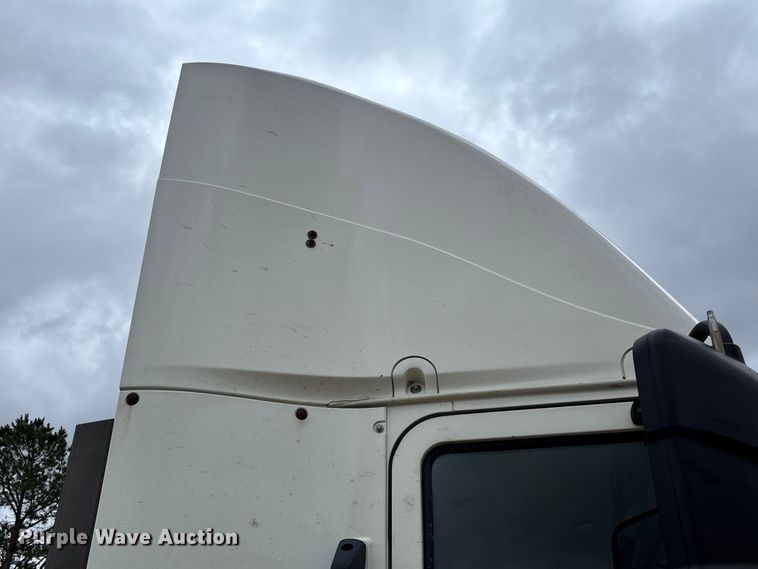 image for item FB3218 2019 Mack AN64T semi truck