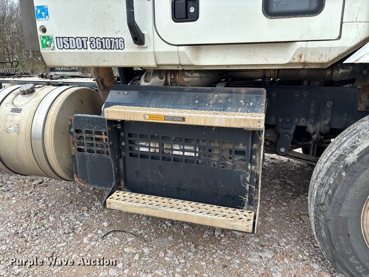 image for item FB3218 2019 Mack AN64T semi truck