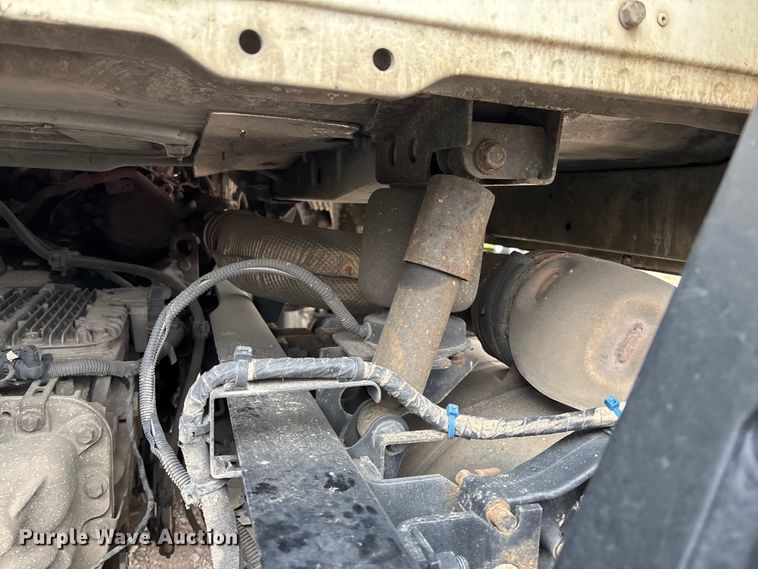 image for item FB3218 2019 Mack AN64T semi truck