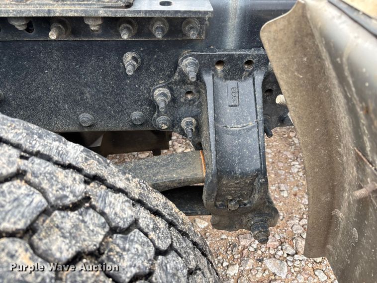 image for item FB3218 2019 Mack AN64T semi truck