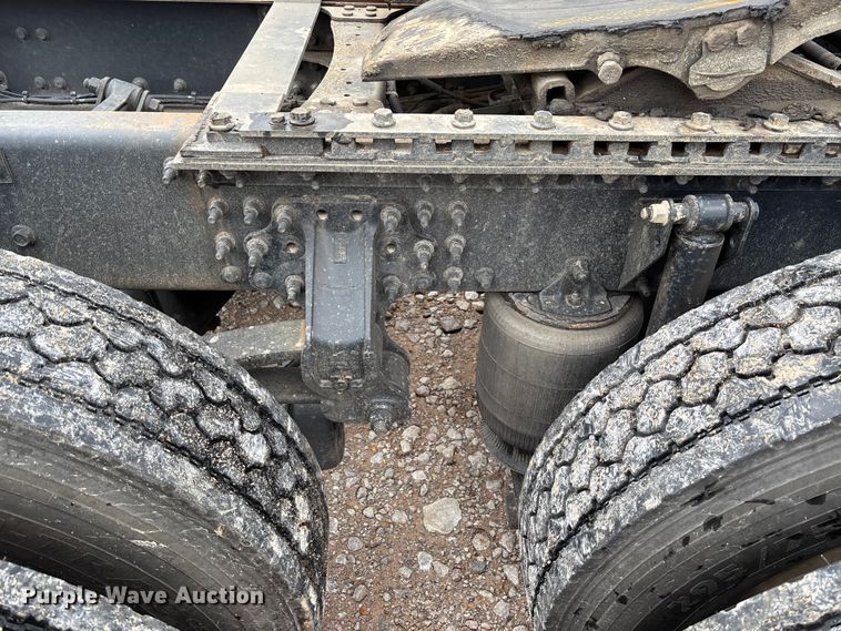 image for item FB3218 2019 Mack AN64T semi truck