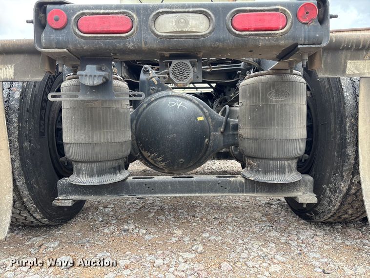 image for item FB3218 2019 Mack AN64T semi truck