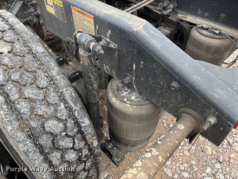 image for item FB3218 2019 Mack AN64T semi truck