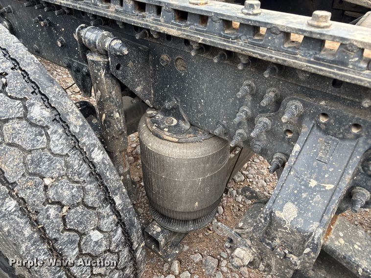 image for item FB3218 2019 Mack AN64T semi truck