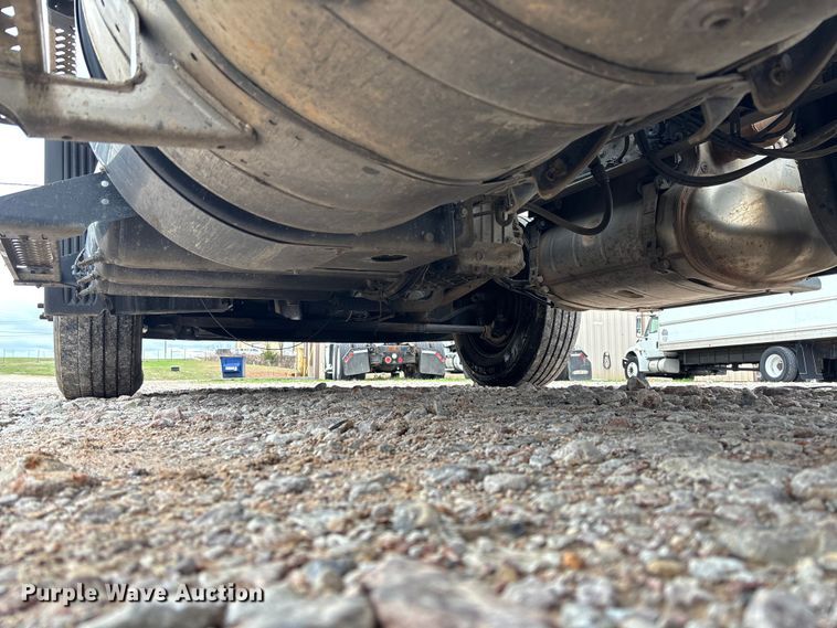 image for item FB3218 2019 Mack AN64T semi truck