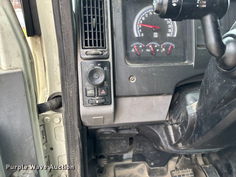 image for item FB3218 2019 Mack AN64T semi truck