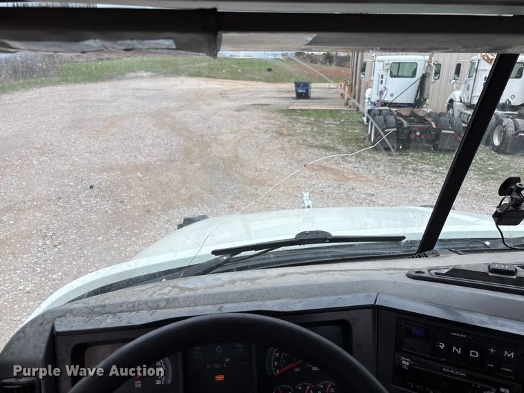 image for item FB3218 2019 Mack AN64T semi truck