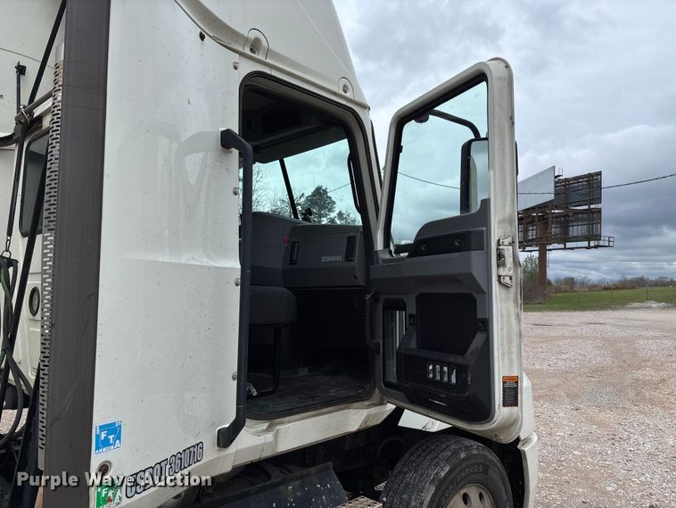 image for item FB3218 2019 Mack AN64T semi truck