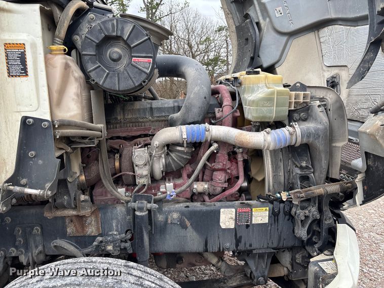 image for item FB3218 2019 Mack AN64T semi truck