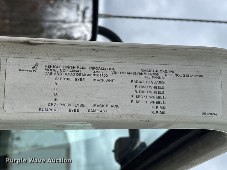 image for item FB3218 2019 Mack AN64T semi truck