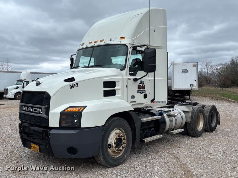 image for item FB3219 2019 Mack AN64T semi truck