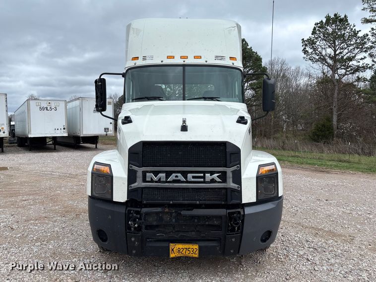 image for item FB3219 2019 Mack AN64T semi truck