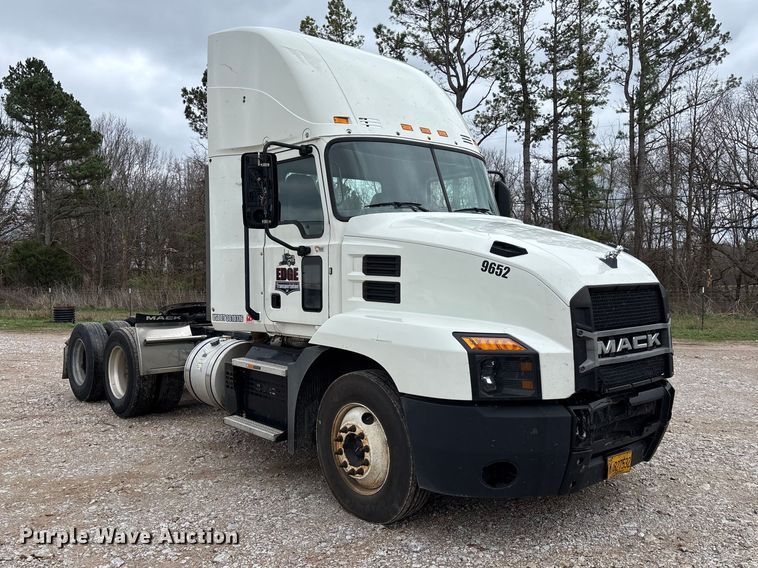 image for item FB3219 2019 Mack AN64T semi truck