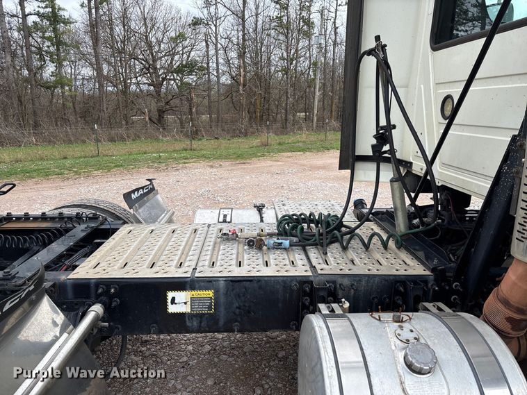 image for item FB3219 2019 Mack AN64T semi truck