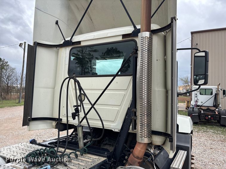 image for item FB3219 2019 Mack AN64T semi truck