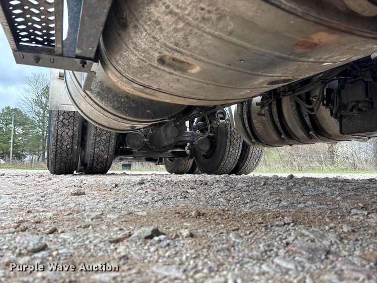 image for item FB3219 2019 Mack AN64T semi truck