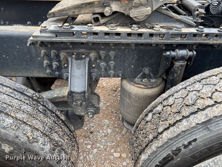 image for item FB3219 2019 Mack AN64T semi truck