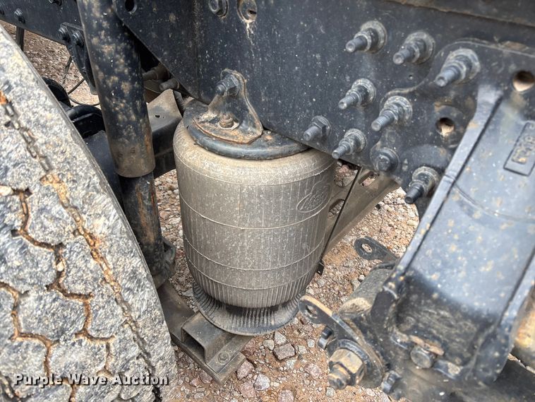 image for item FB3219 2019 Mack AN64T semi truck