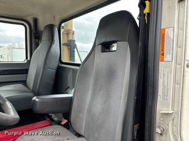 image for item FB3219 2019 Mack AN64T semi truck