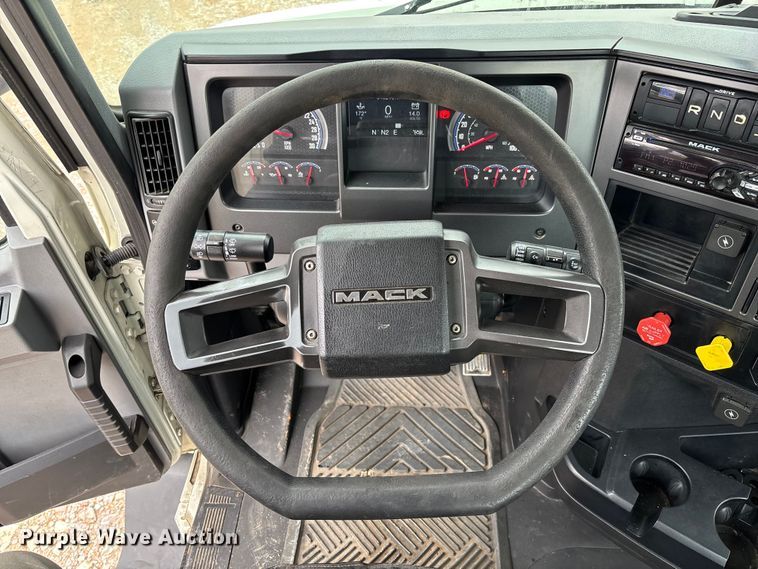 image for item FB3219 2019 Mack AN64T semi truck