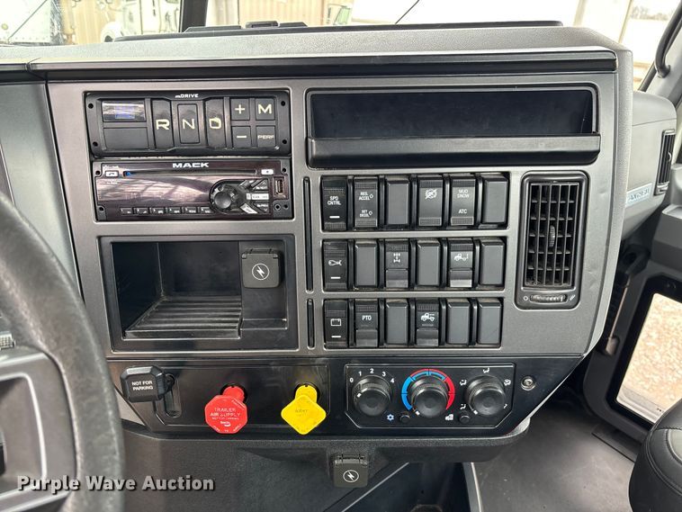 image for item FB3219 2019 Mack AN64T semi truck