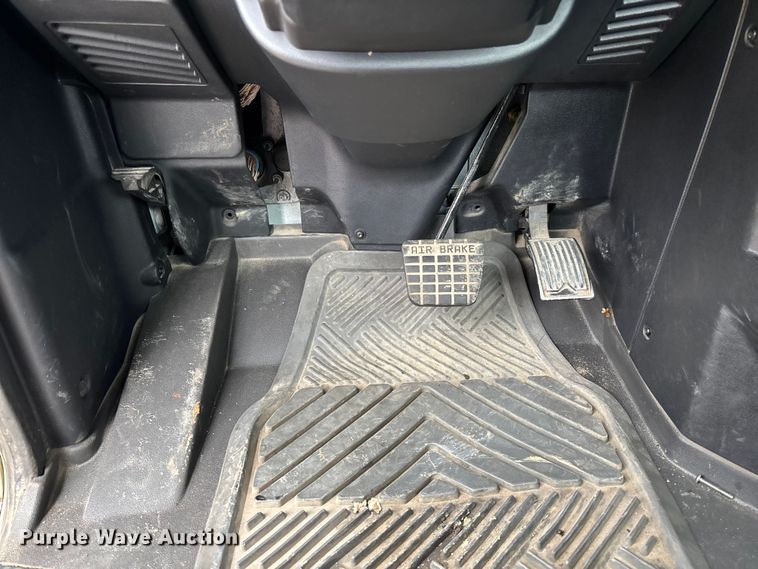 image for item FB3219 2019 Mack AN64T semi truck