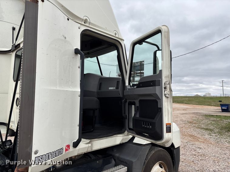 image for item FB3219 2019 Mack AN64T semi truck