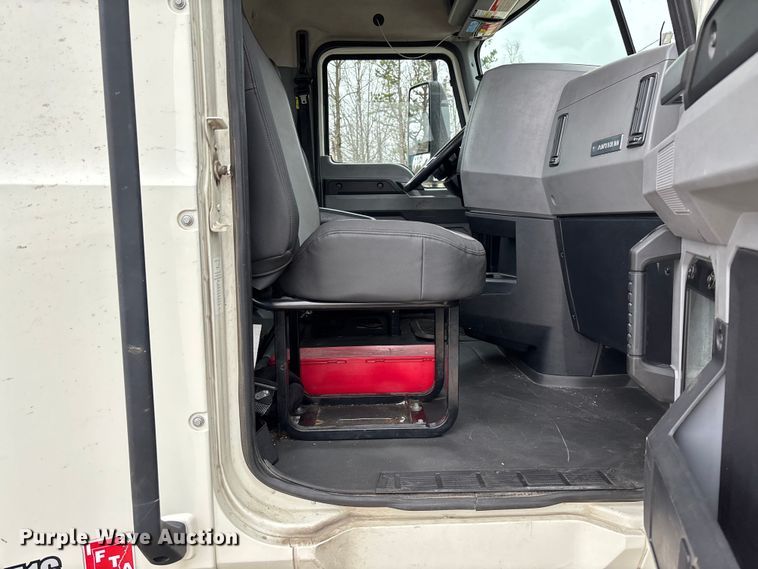 image for item FB3219 2019 Mack AN64T semi truck