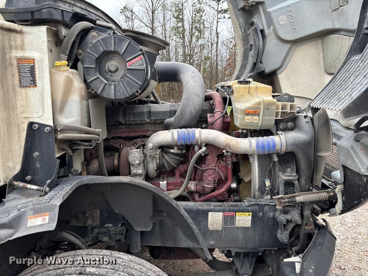 image for item FB3219 2019 Mack AN64T semi truck