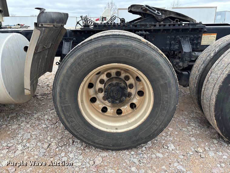 image for item FB3219 2019 Mack AN64T semi truck