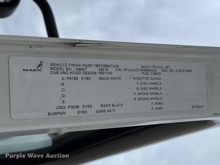 image for item FB3219 2019 Mack AN64T semi truck